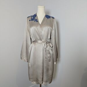 Marjolaine-silk and Calet lace night gown